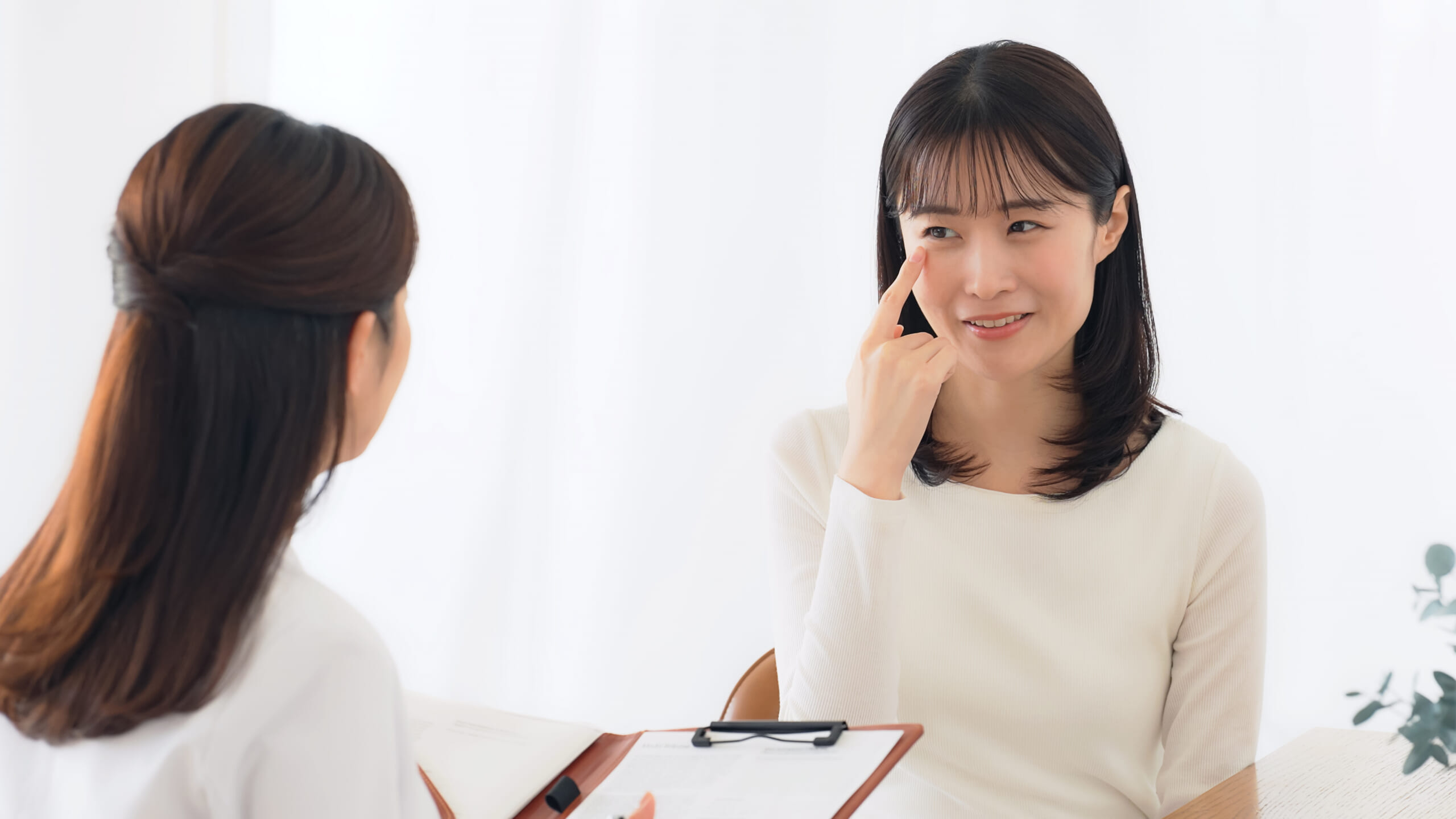 東京の眼瞼下垂クリニックで重視されるカウンセリング内容